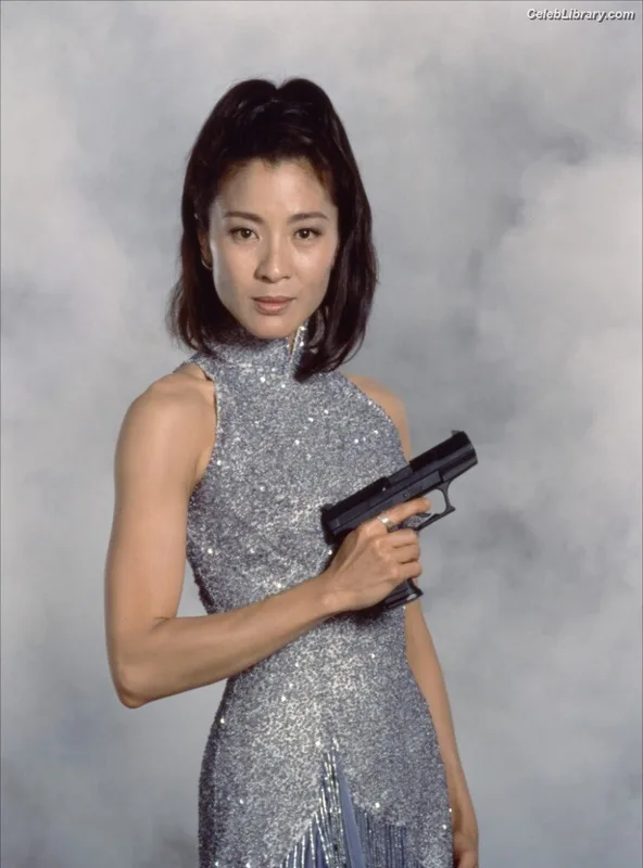 Michelle Yeoh photo 19 of 238