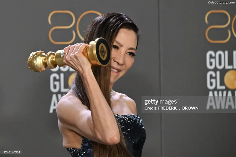 Michelle Yeoh photo 19 of 238