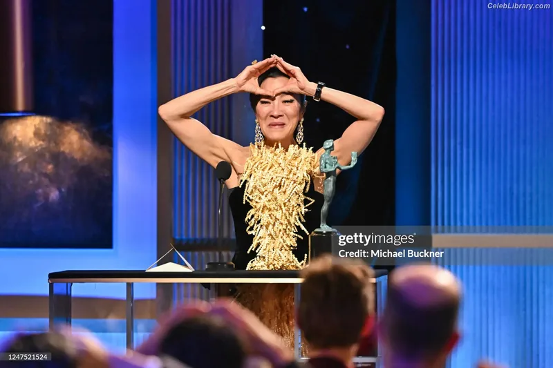 Michelle Yeoh photo 20 of 238