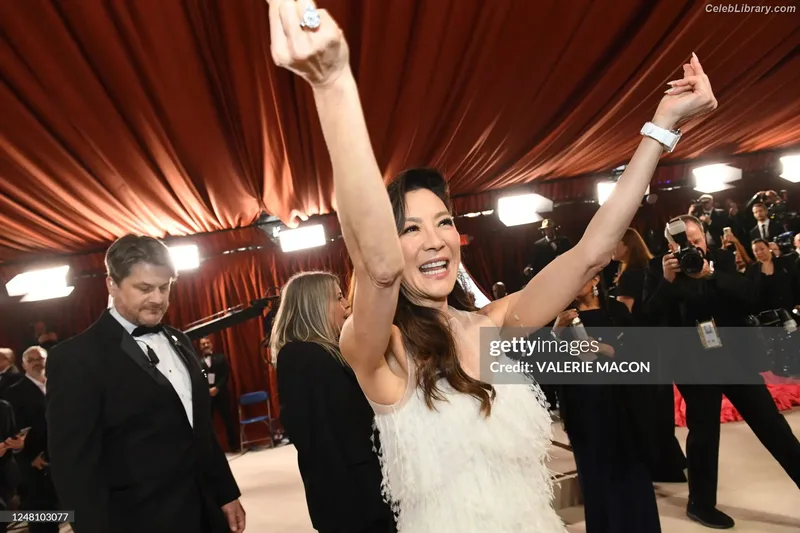 Michelle Yeoh photo 24 of 238