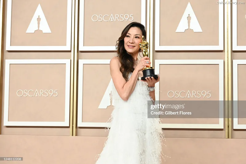 Michelle Yeoh photo 4 of 238