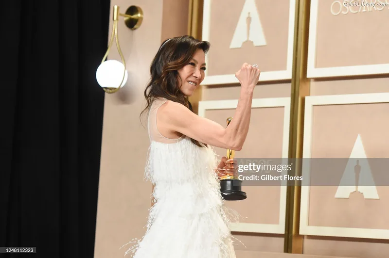 Michelle Yeoh photo 5 of 238