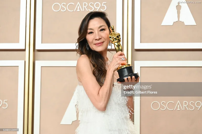 Michelle Yeoh photo 6 of 238