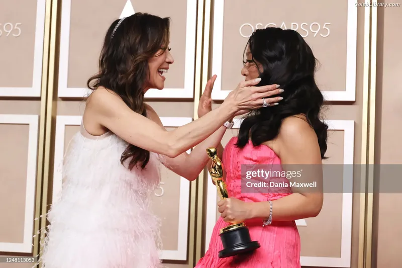 Michelle Yeoh photo 10 of 238