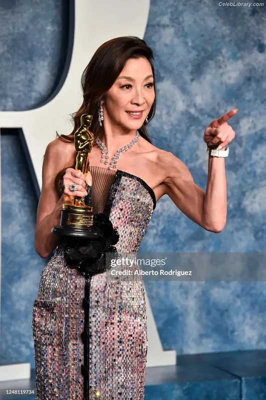 Michelle Yeoh photo 12 of 238