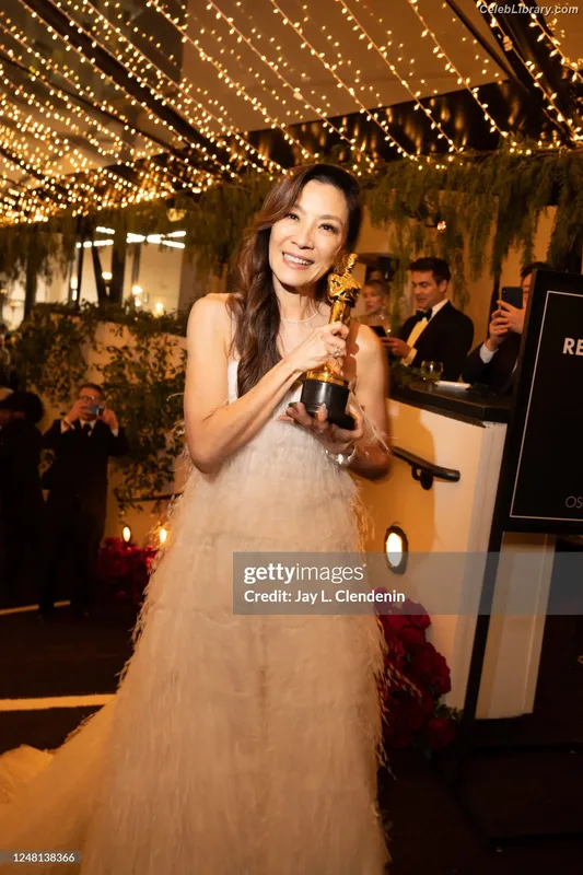 Michelle Yeoh photo 14 of 238