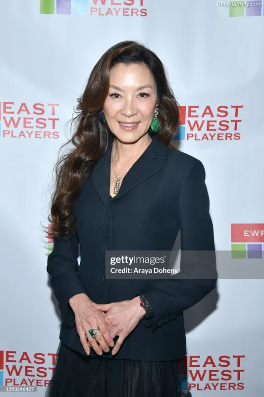Michelle Yeoh photo 16 of 238