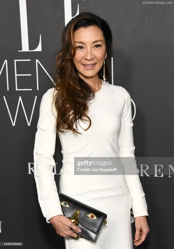 Michelle Yeoh photo 2 of 238