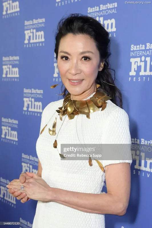 Michelle Yeoh photo 5 of 238