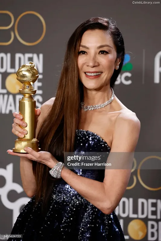 Michelle Yeoh photo 16 of 238