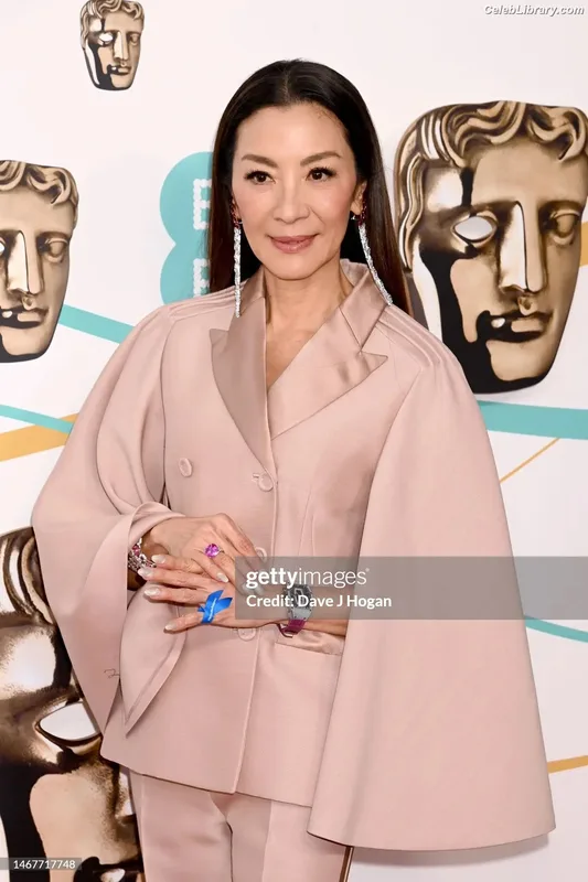Michelle Yeoh photo 23 of 238