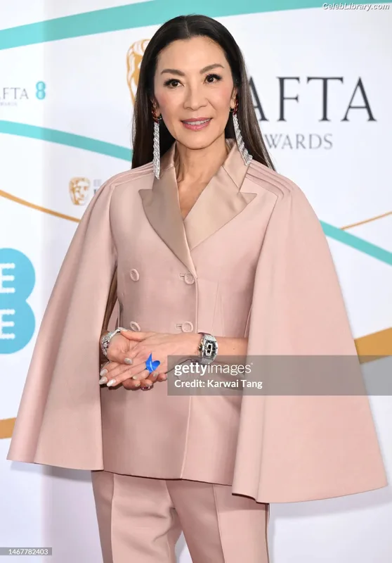 Michelle Yeoh photo 24 of 238