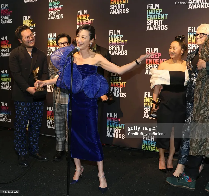 Michelle Yeoh photo 19 of 238