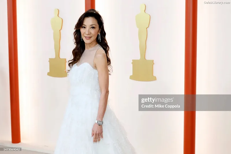 Michelle Yeoh photo 22 of 238