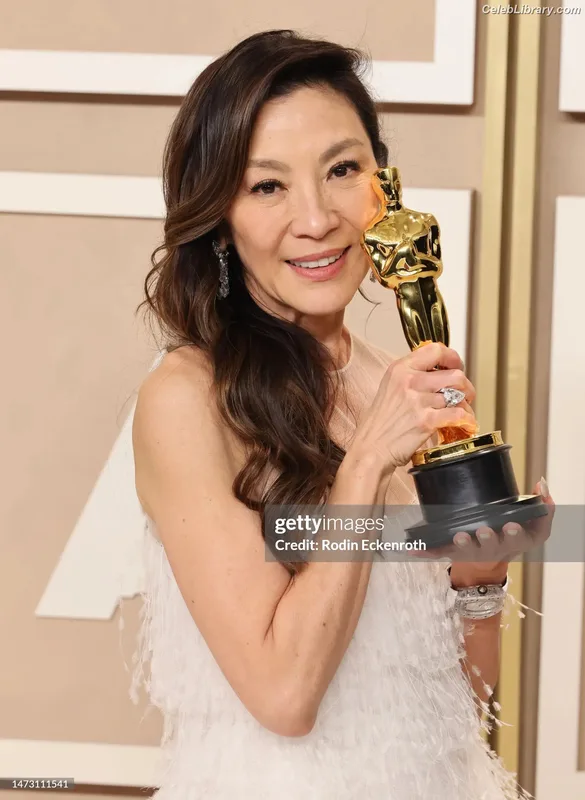 Michelle Yeoh photo 1 of 238
