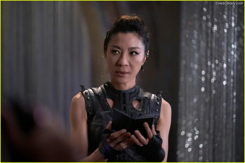 Michelle Yeoh photo 11 of 238