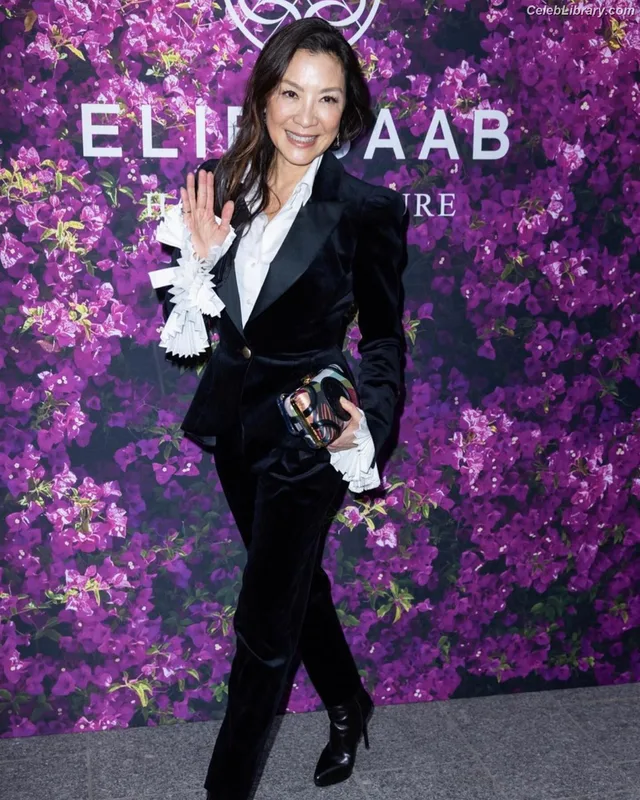 Michelle Yeoh photo 24 of 238