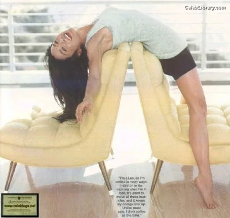 Michelle Yeoh photo 8 of 238