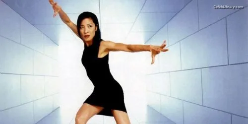 Michelle Yeoh photo 15 of 238