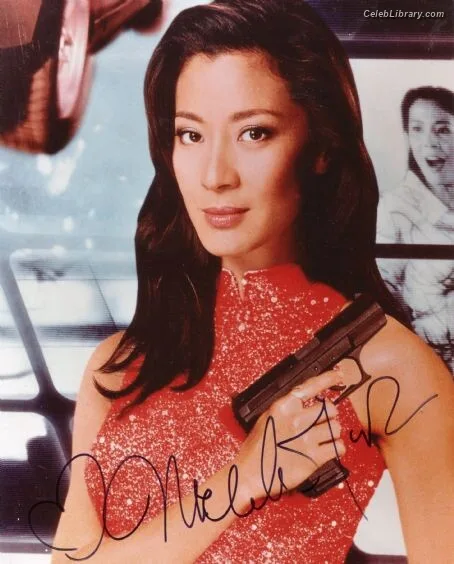 Michelle Yeoh photo 19 of 238