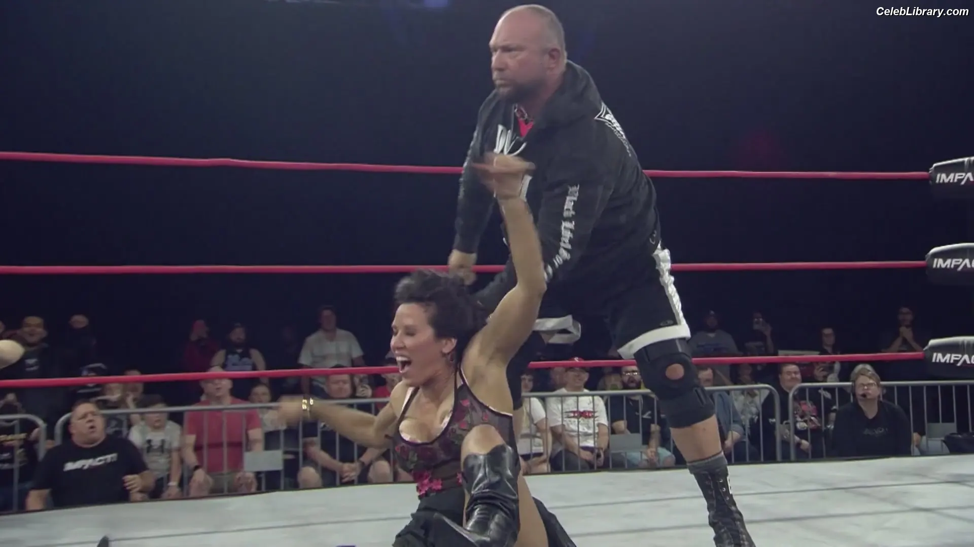 Mickie James photo 22 of 1067