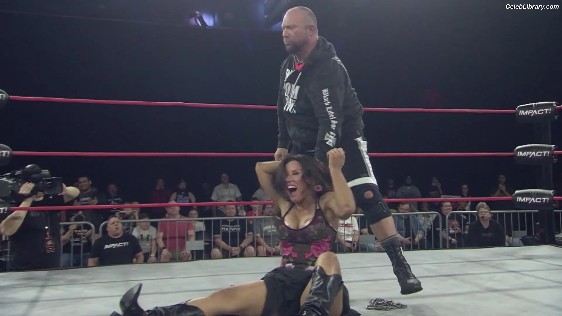 Mickie James photo 23 of 1067