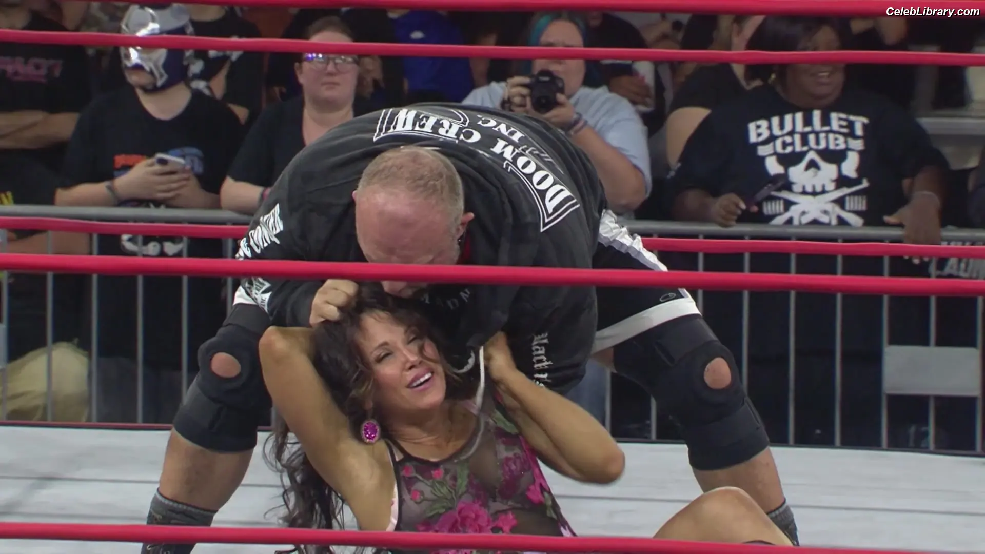 Mickie James photo 4 of 1067