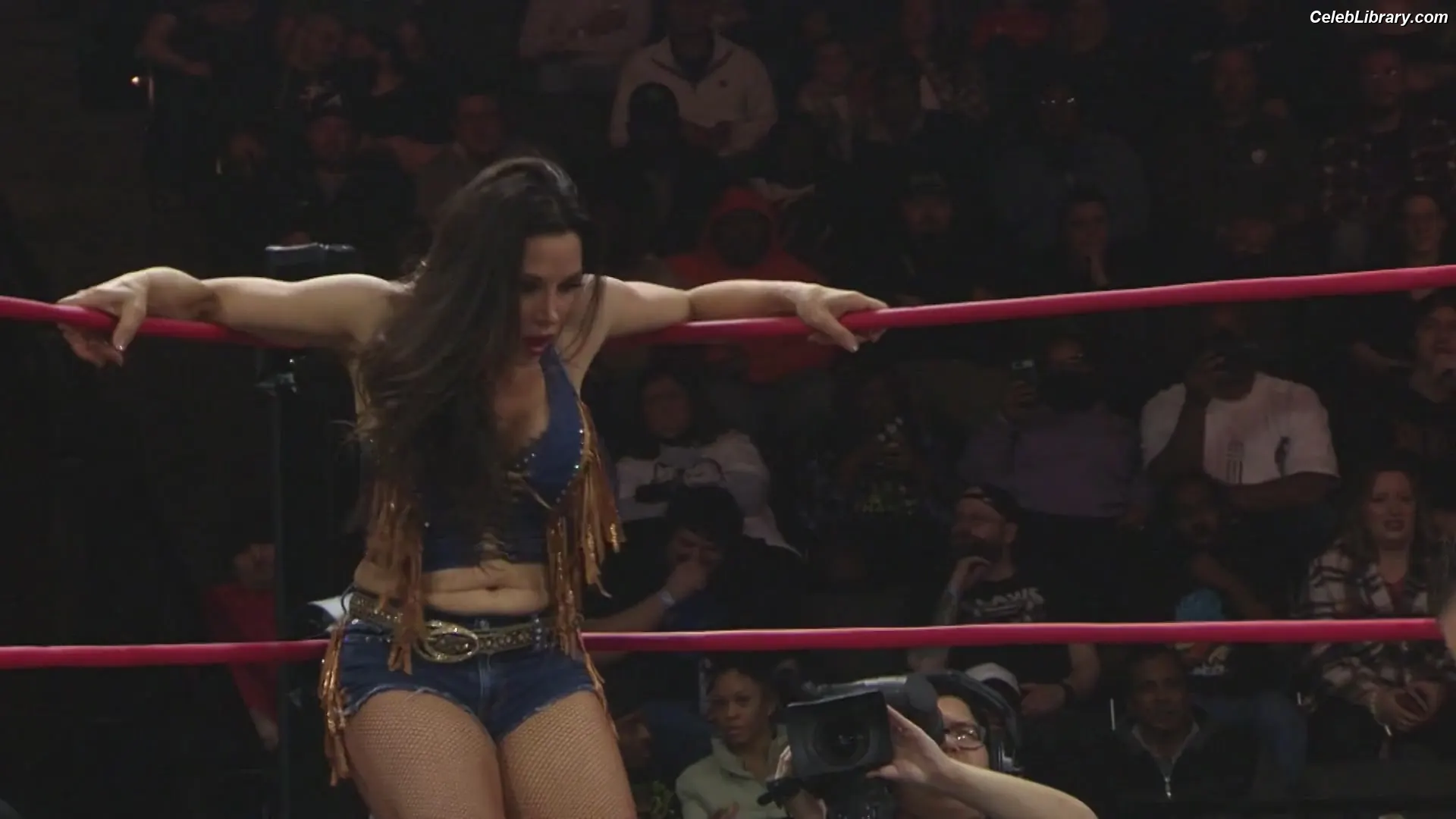 Mickie James photo 18 of 1067