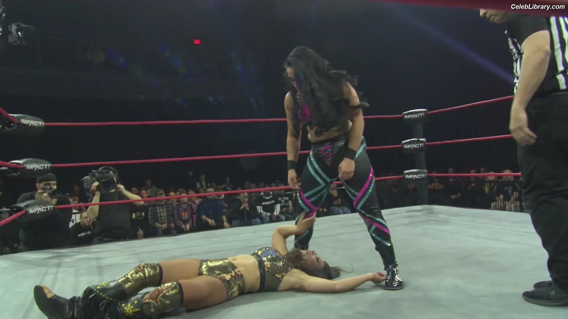 Mickie James photo 23 of 1067