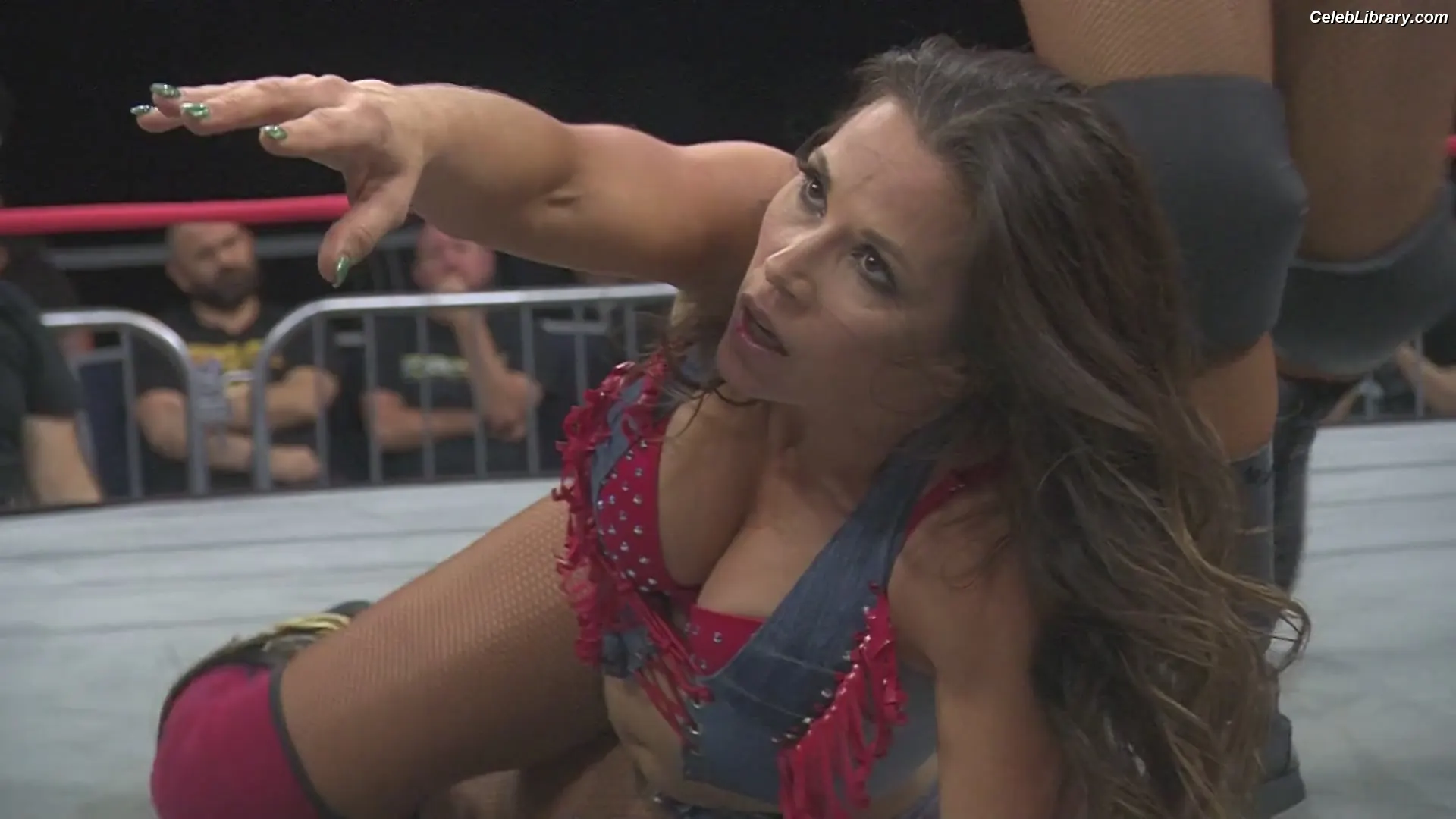 Mickie James photo 22 of 1067