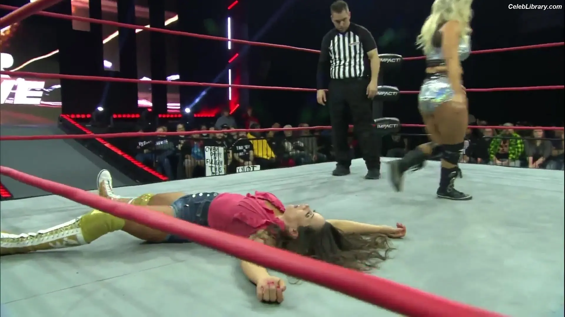 Mickie James photo 19 of 1067