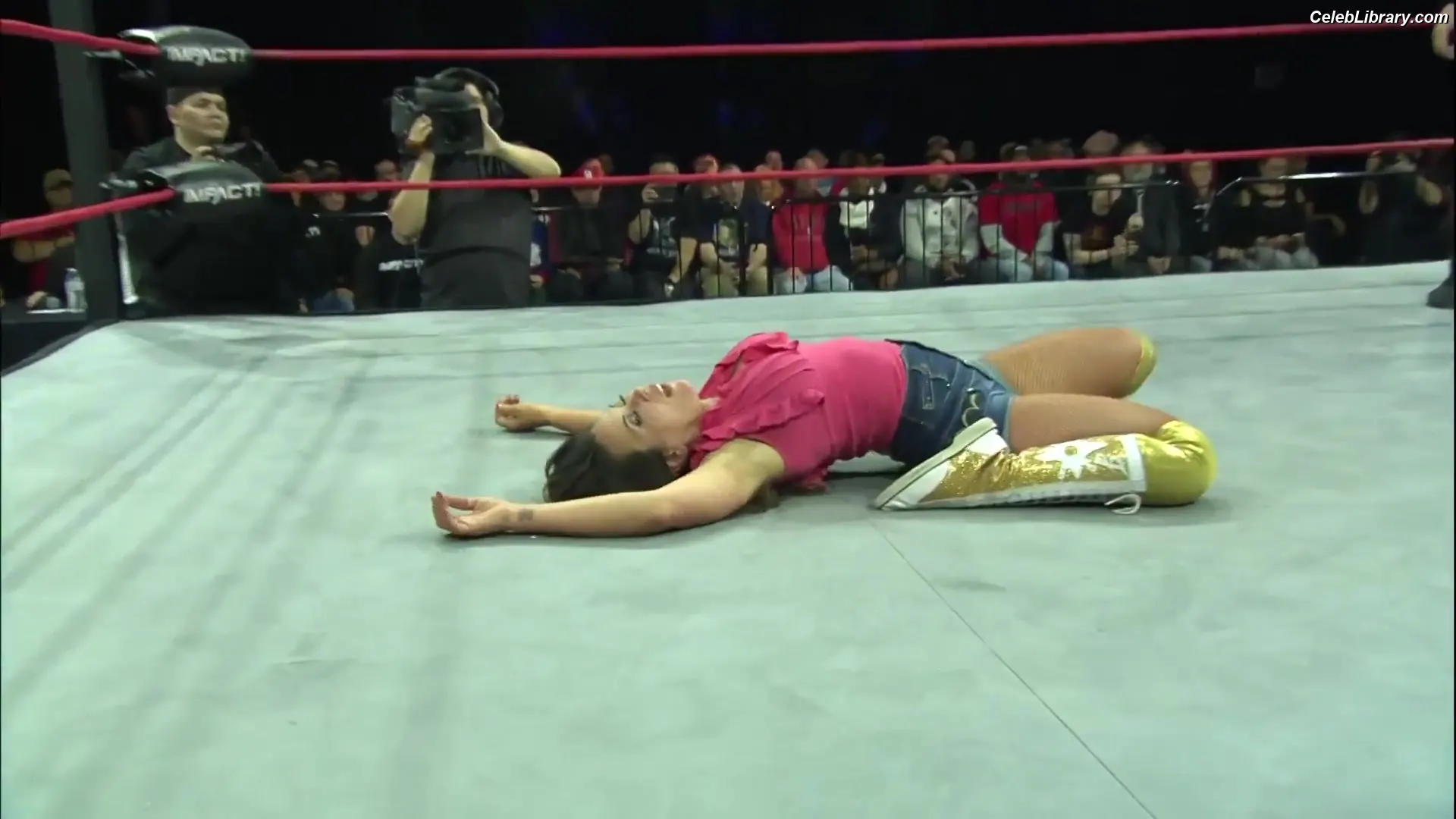 Mickie James photo 6 of 1067