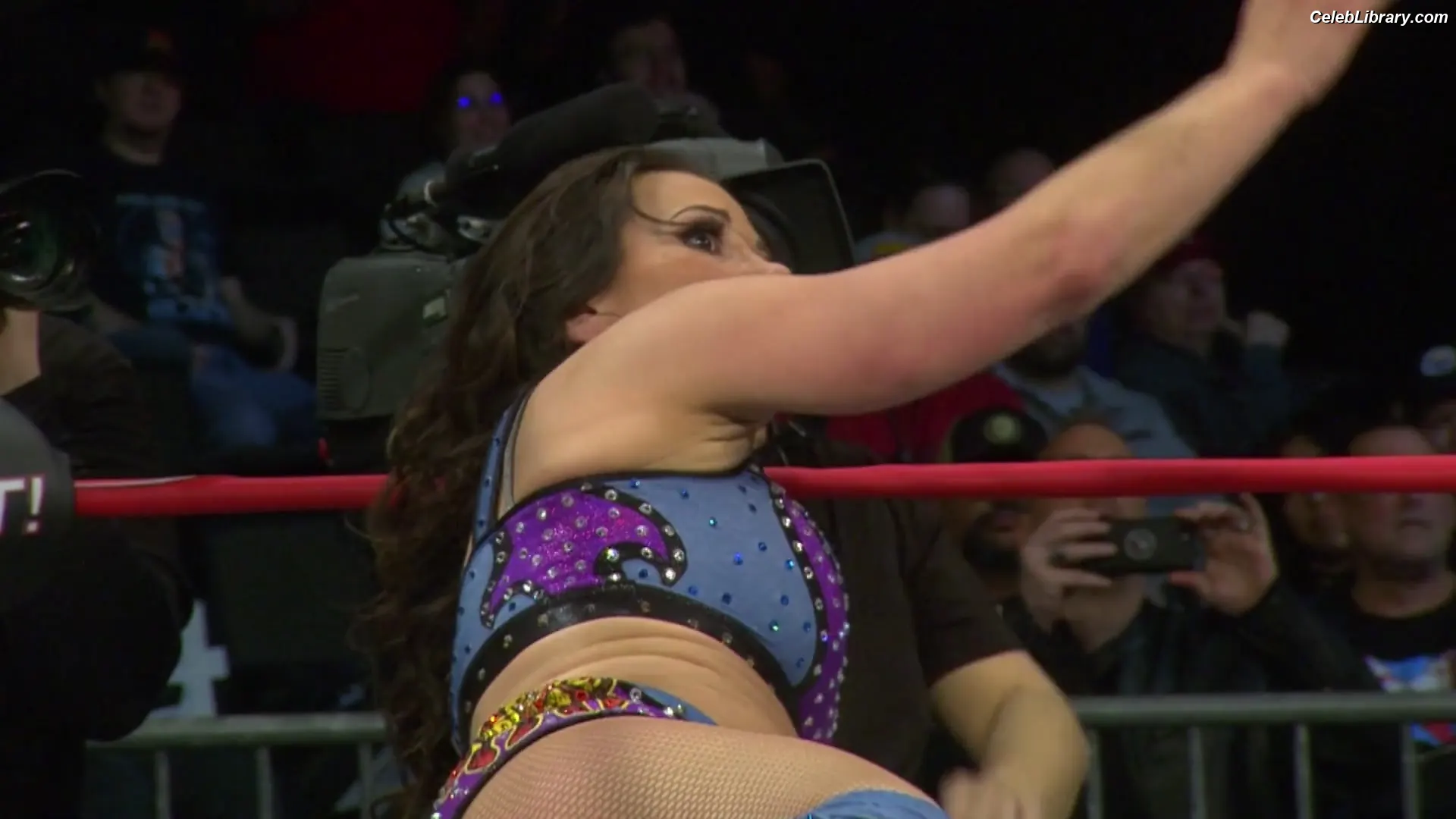 Mickie James photo 9 of 1067