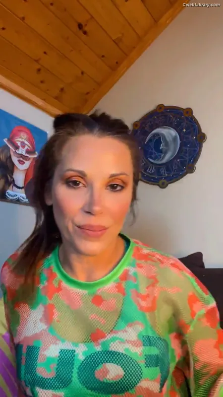 Mickie James photo 9 of 1064