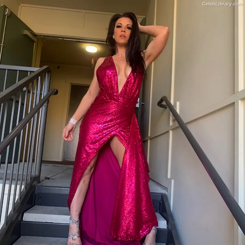Mickie James photo 13 of 1064