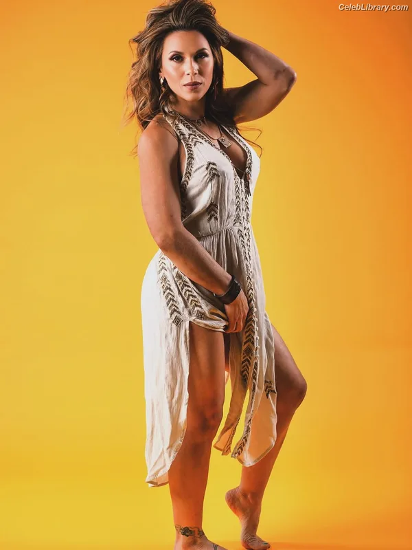 Mickie James photo 22 of 1064