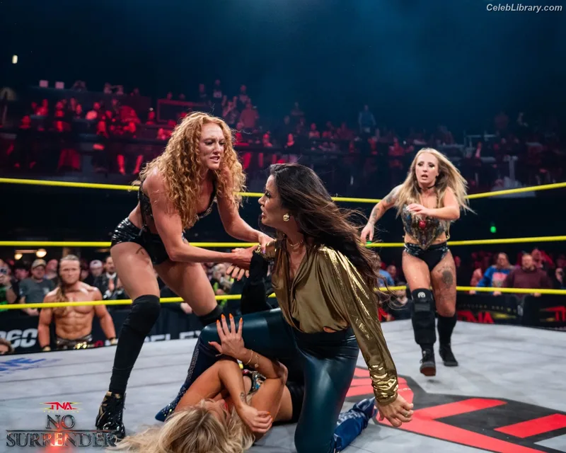 Mickie James photo 16 of 1064