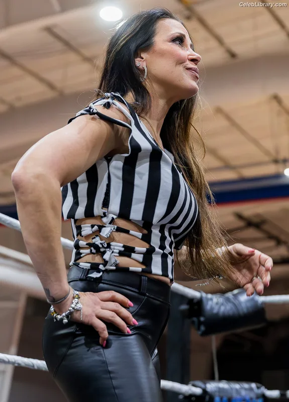 Mickie James photo 12 of 1064