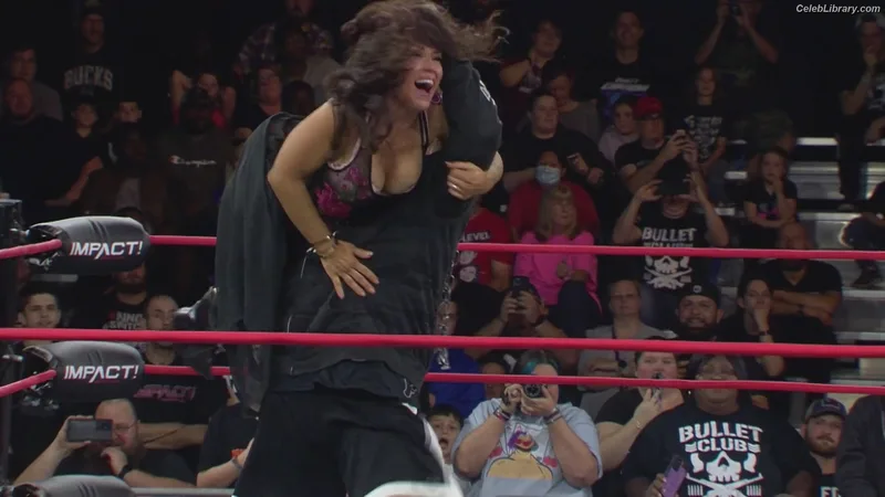 Mickie James photo 10 of 1064