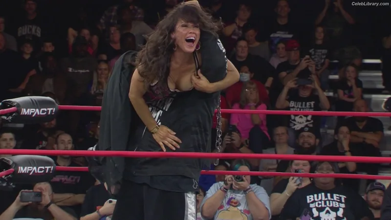 Mickie James photo 12 of 1064