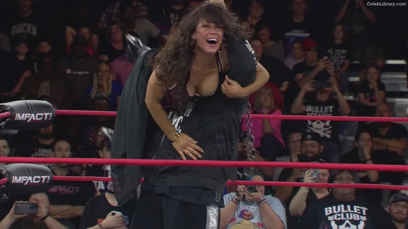 Mickie James photo 14 of 1064
