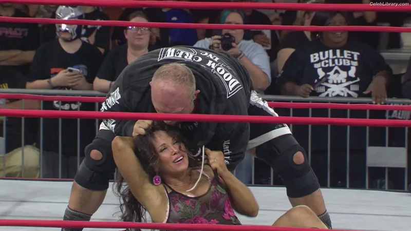 Mickie James photo 24 of 1064