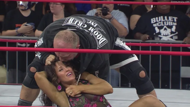 Mickie James photo 6 of 1064