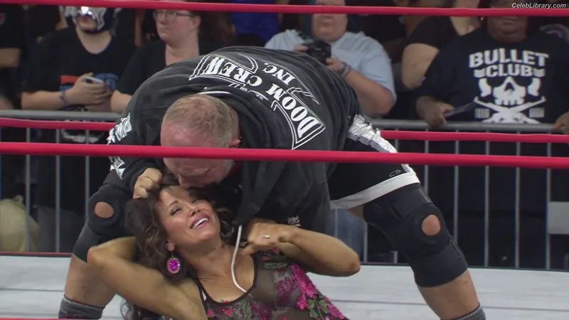 Mickie James photo 8 of 1064