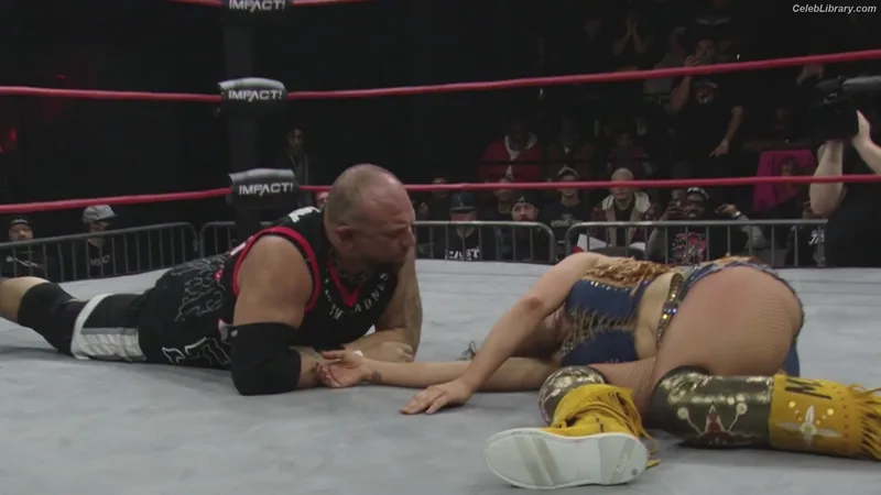 Mickie James photo 24 of 1064