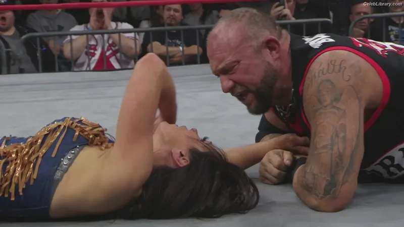 Mickie James photo 6 of 1064