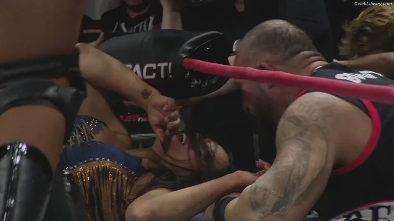 Mickie James photo 12 of 1064