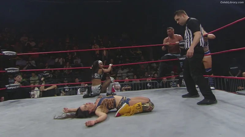 Mickie James photo 18 of 1064