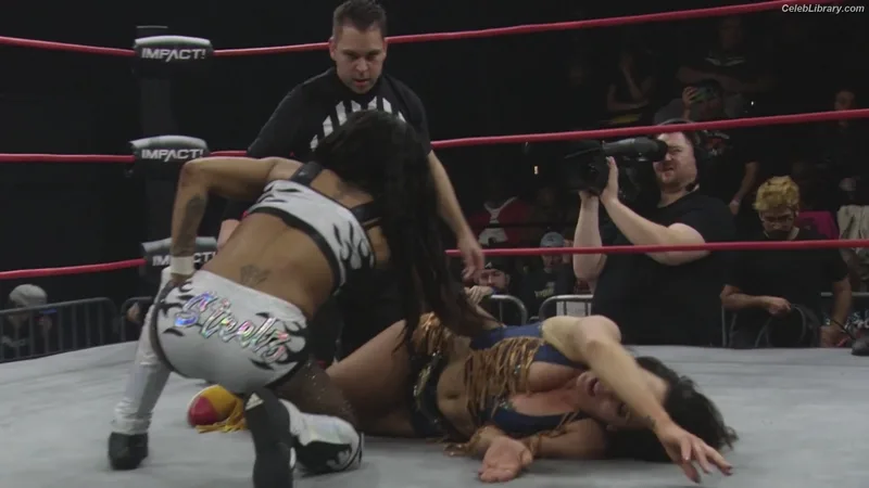 Mickie James photo 21 of 1064