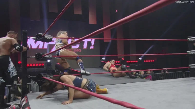 Mickie James photo 24 of 1064